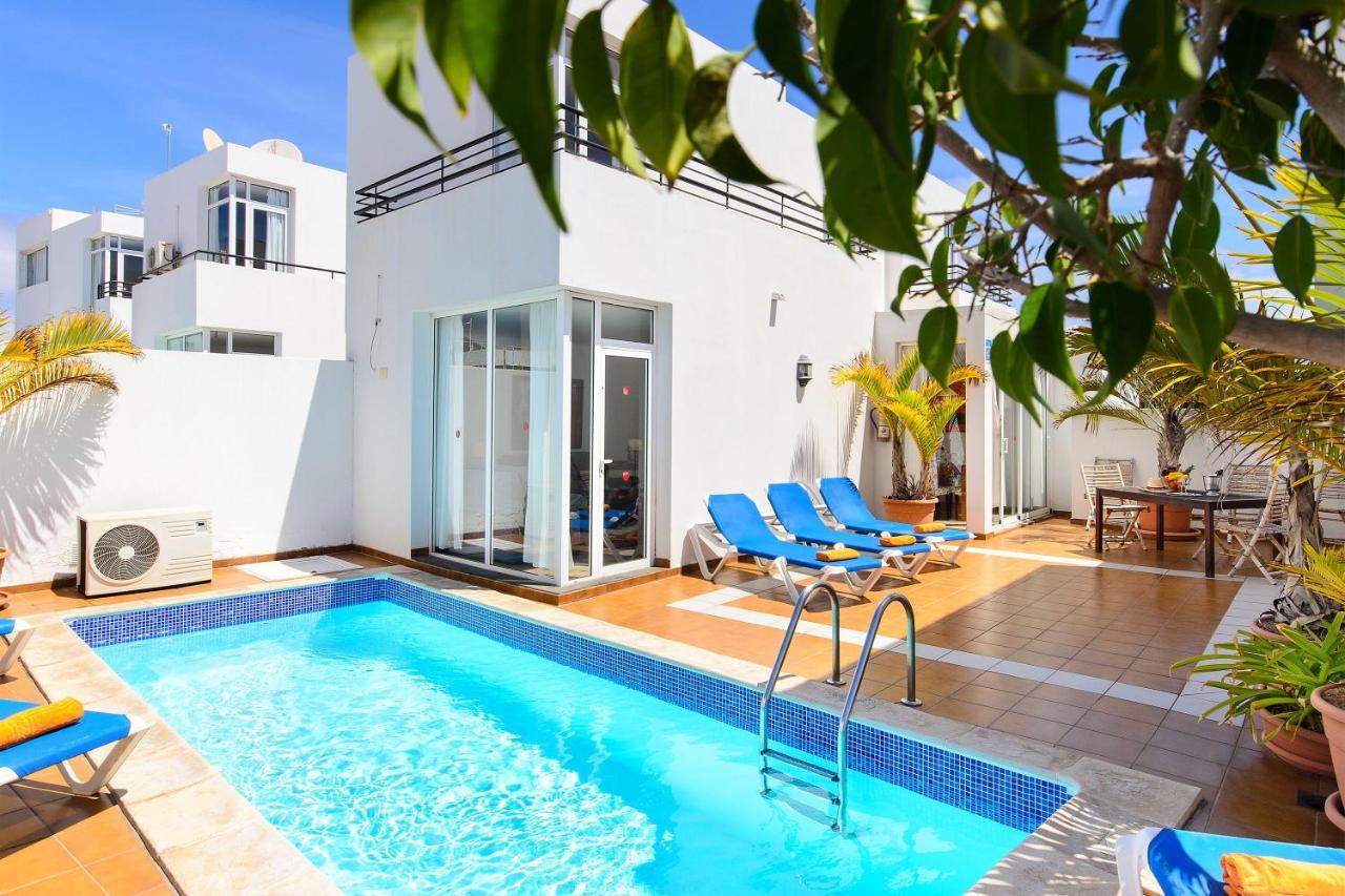 Luis II Villa Puerto del Carmen  Exterior photo